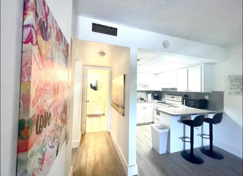 Miami International Airport 2 Aparthotel ภายนอก รูปภาพ