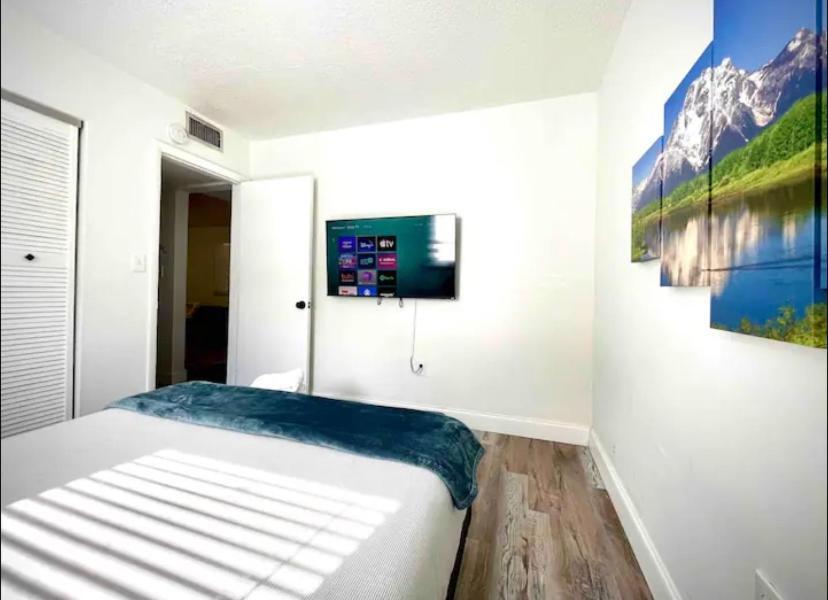 Miami International Airport 2 Aparthotel ภายนอก รูปภาพ