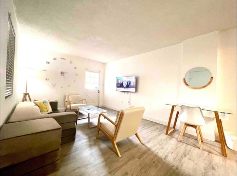 Miami International Airport 2 Aparthotel ภายนอก รูปภาพ