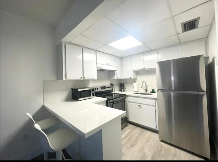 Miami International Airport 2 Aparthotel ภายนอก รูปภาพ